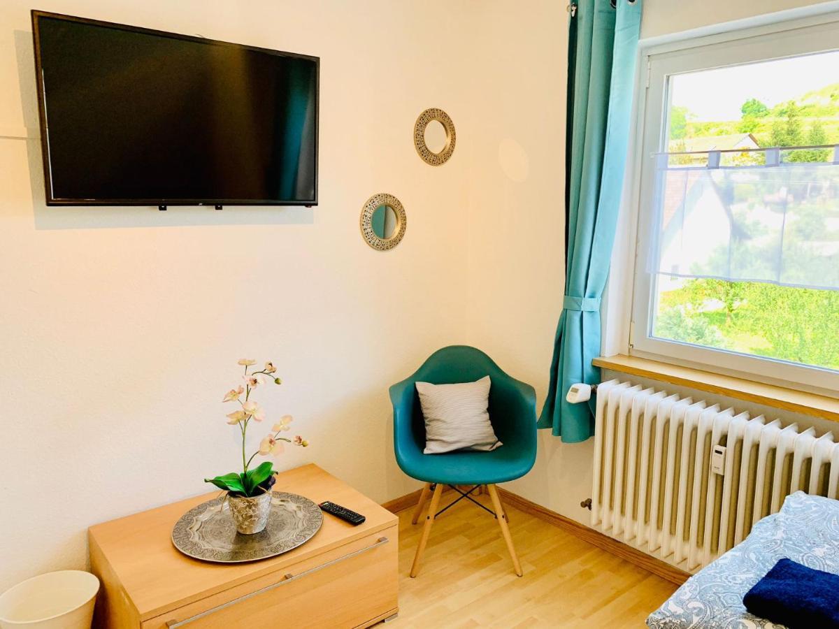Ferienwohnung Liesel - Kuche, Bad, Wlan, 3 Schlafzimmer, Parkplatz Malterdingen ภายนอก รูปภาพ